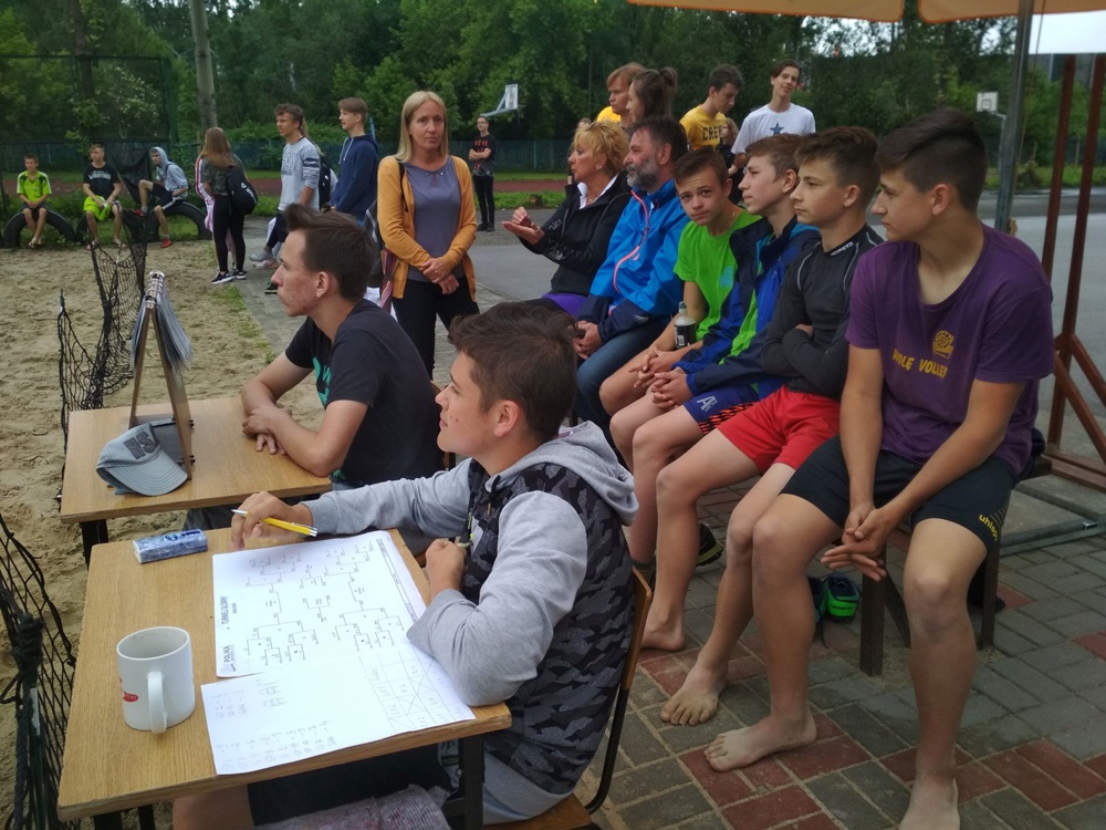 Sportowa walka na piasku