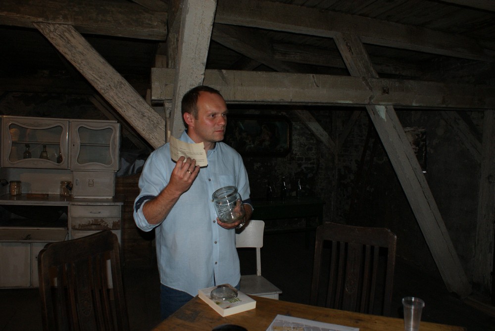 Strych z tajemniczymi słoikami - czyli Escape Room w ZST 2