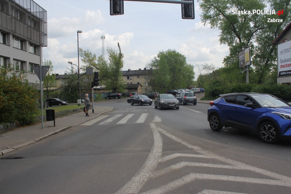 Policja szuka świadków zdarzenia drogowego