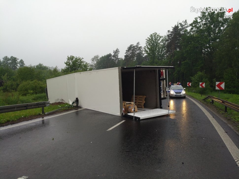 DW935 zablokowana w obie strony