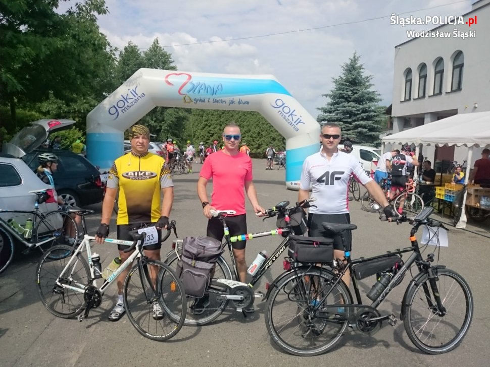 Policjanci wzięli udział w Śl. Maratonie Rowerowym Mszana