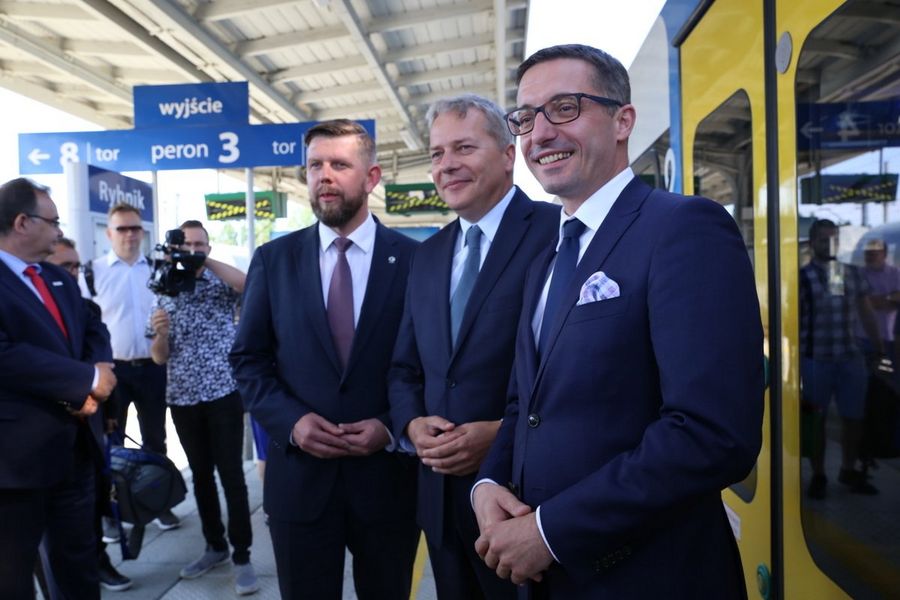 Więcej połączeń kolejowych na linii Rybnik – Wodzisław