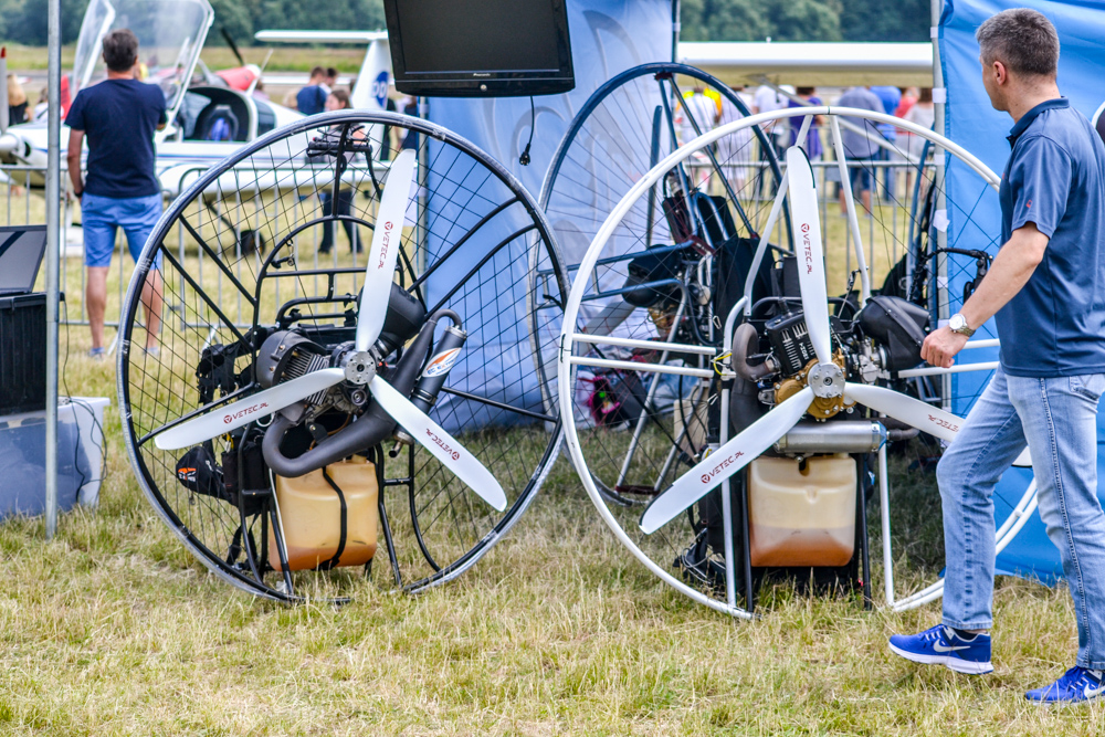 Łogień! Fajera! Samoloty i wojsko na Muchowcu! 38