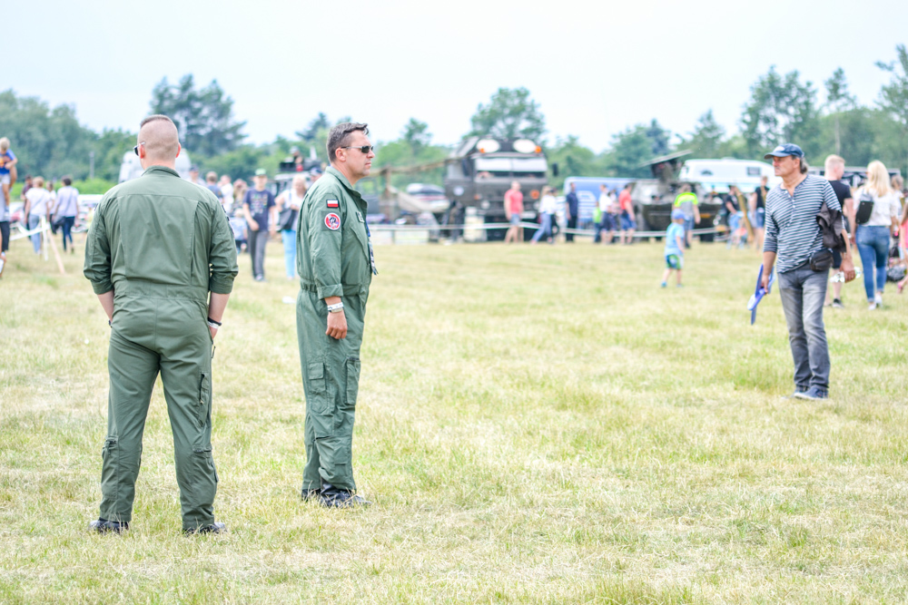 Łogień! Fajera! Samoloty i wojsko na Muchowcu! 63