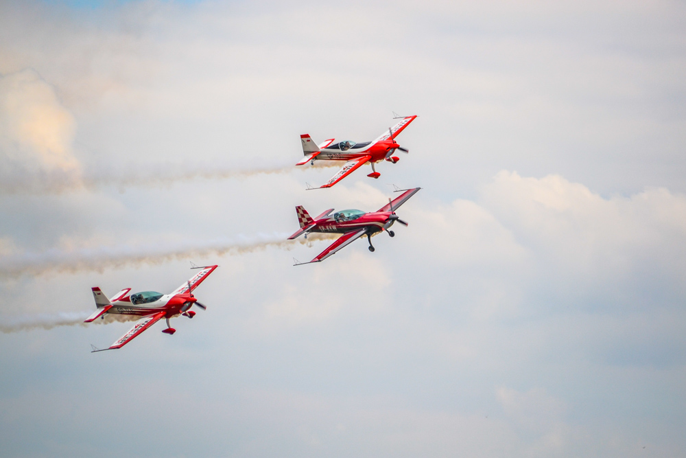 Łogień! Fajera! Samoloty i wojsko na Muchowcu! 71