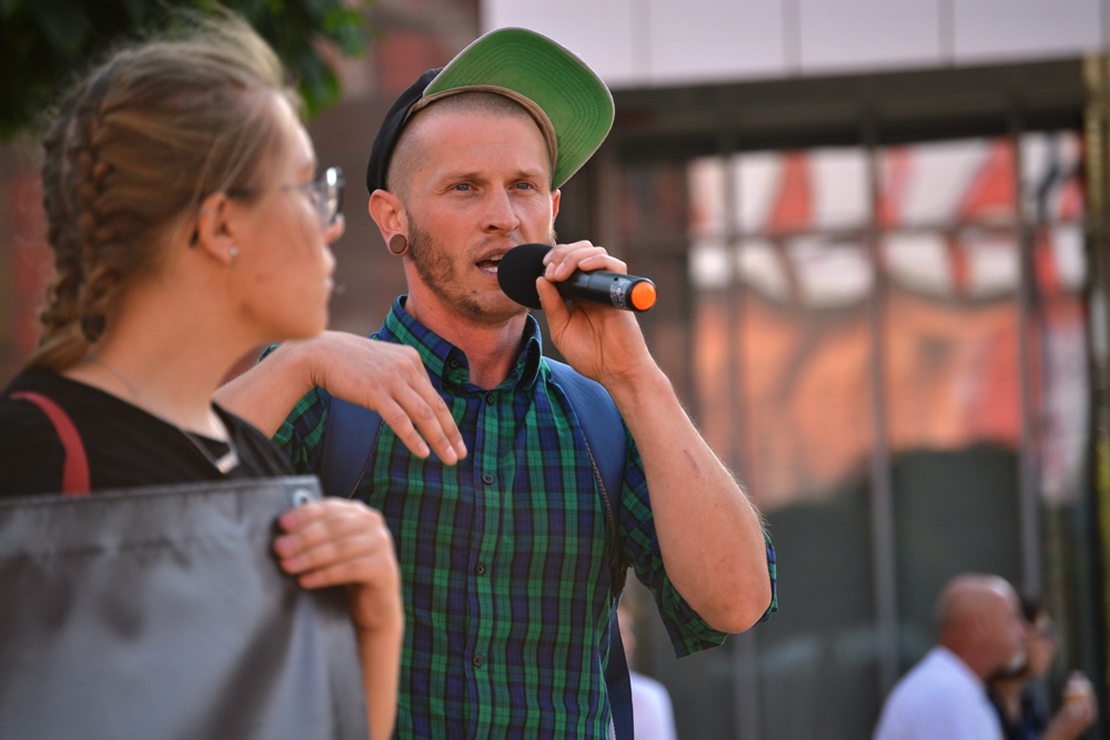 Uchodźcom trzeba pomóc! Pikieta na rynku