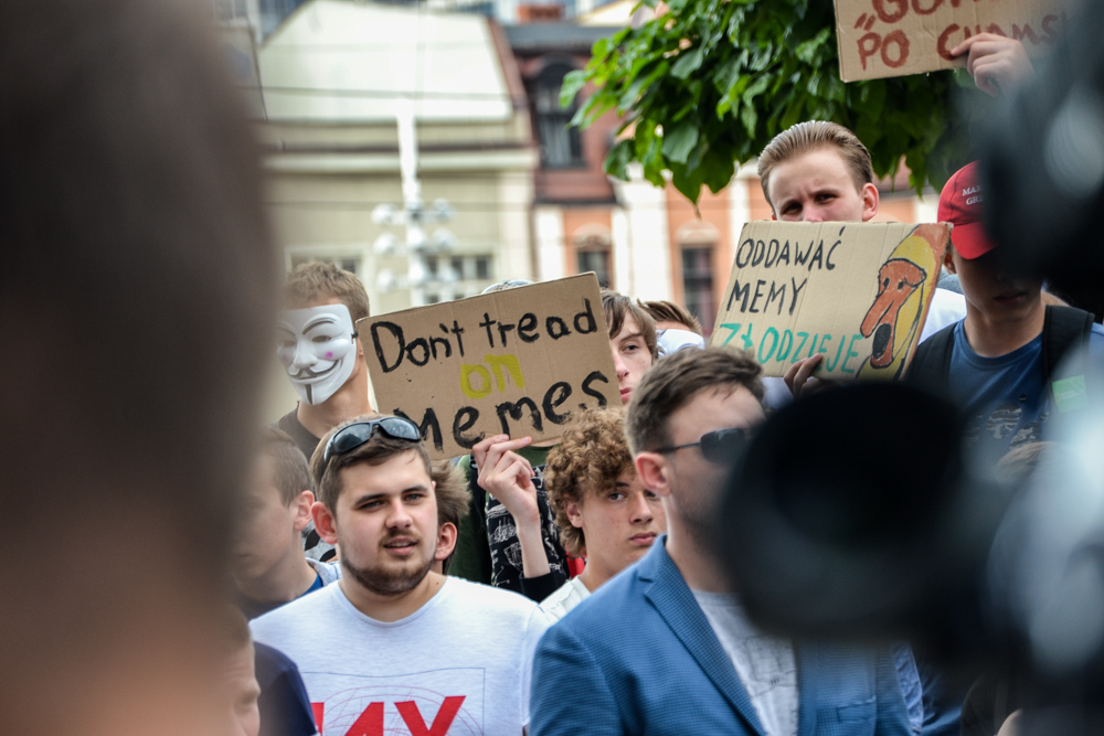 W obronie wolności internetu