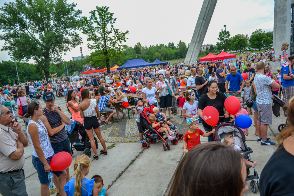 Piracki Dzień Dziecka pod szybem Prezydent