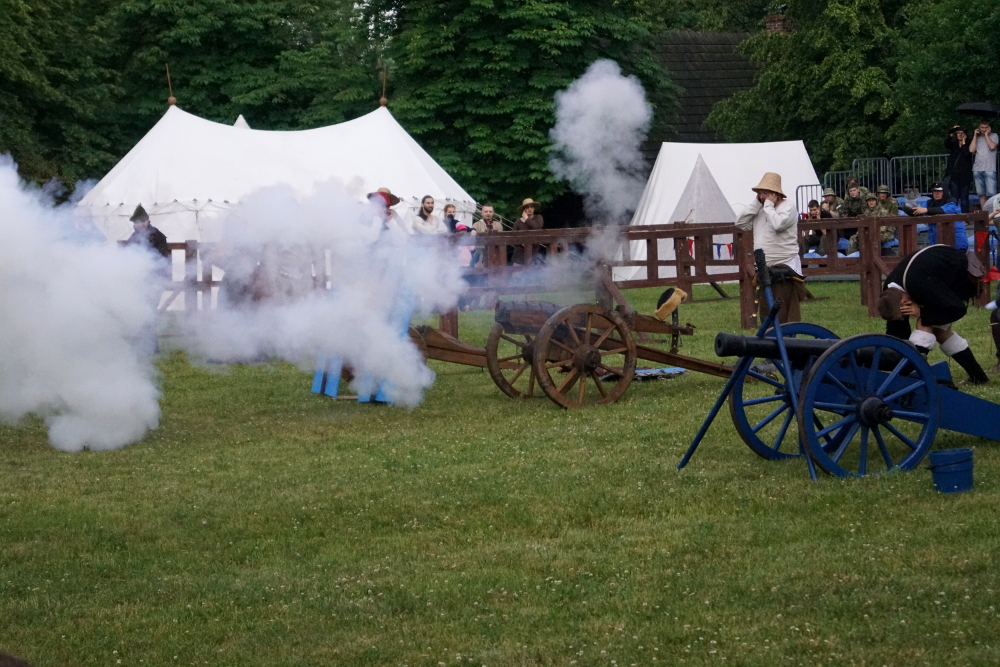 Huk armat i rycerskie potyczki w Skansenie [ZDJĘCIA]
