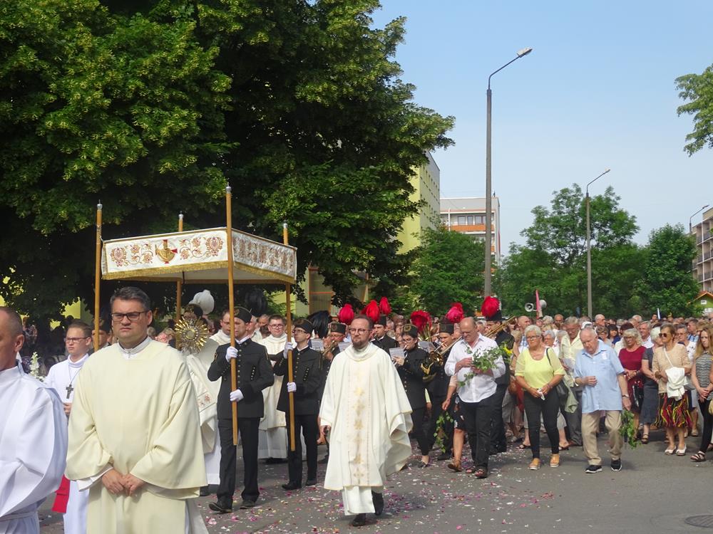 Procesje Bożego Ciała przeszły ulicami Żor