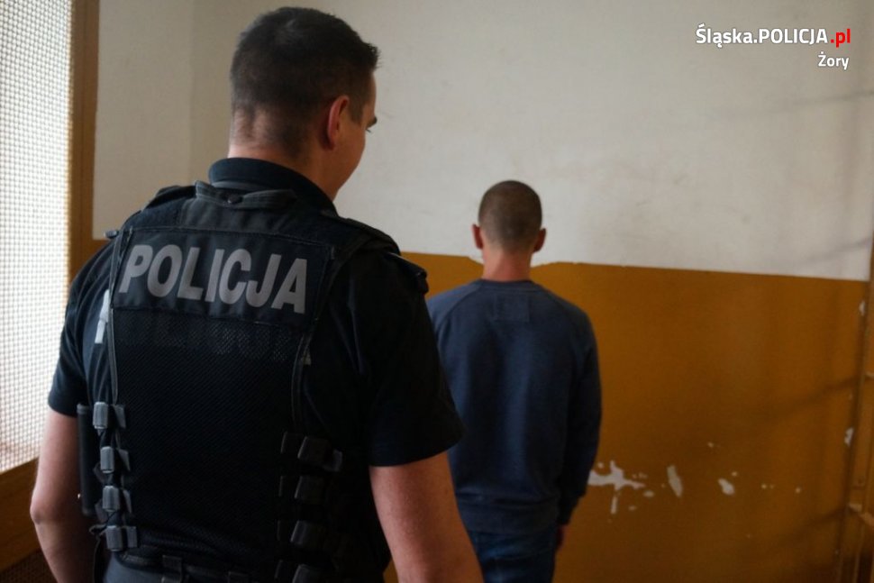 Podpalił sąsiadowi mieszkanie