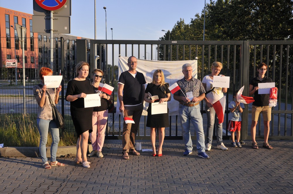 Spór o Sąd Najwyższy: protestowali również w Rudzie Śląskiej