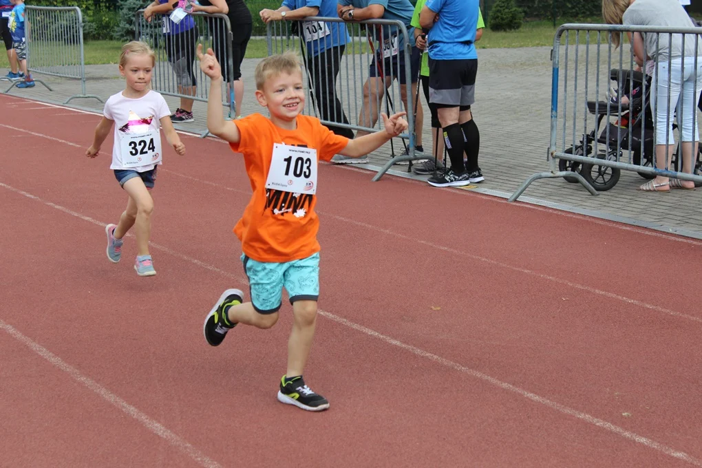Znowu pobiegli z wiewiórką!