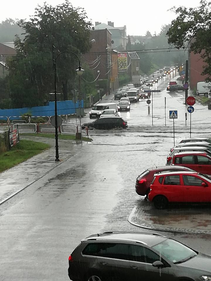 Pozalewane ulice - Ruda Śląska po burzy
