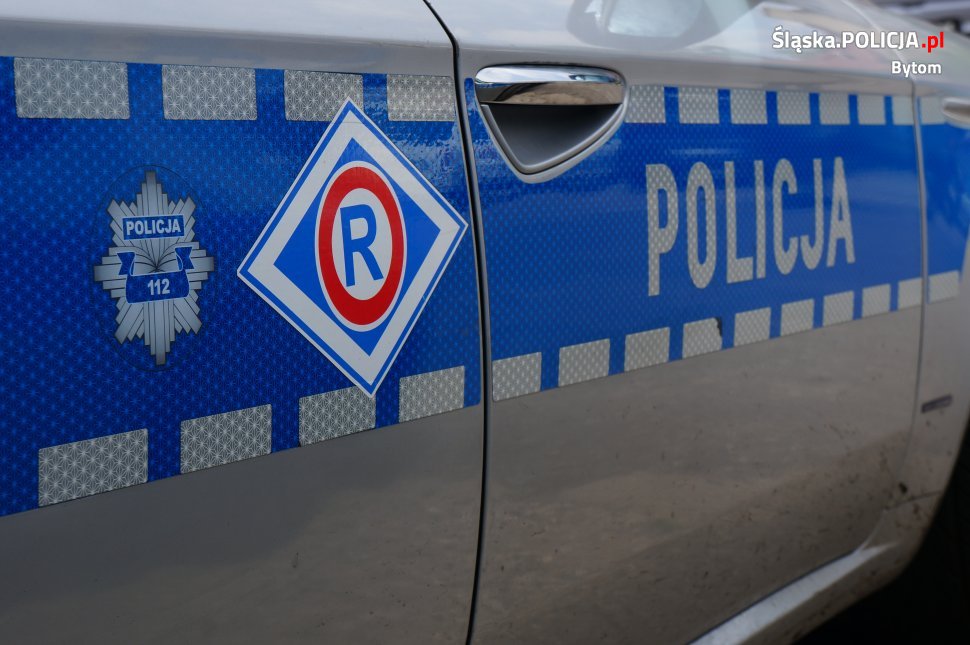 Potrącenie rowerzysty przez auto