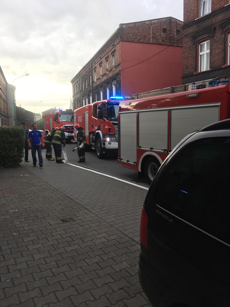 Niebezpieczny pożar kamienicy przy ul. 1 Maja