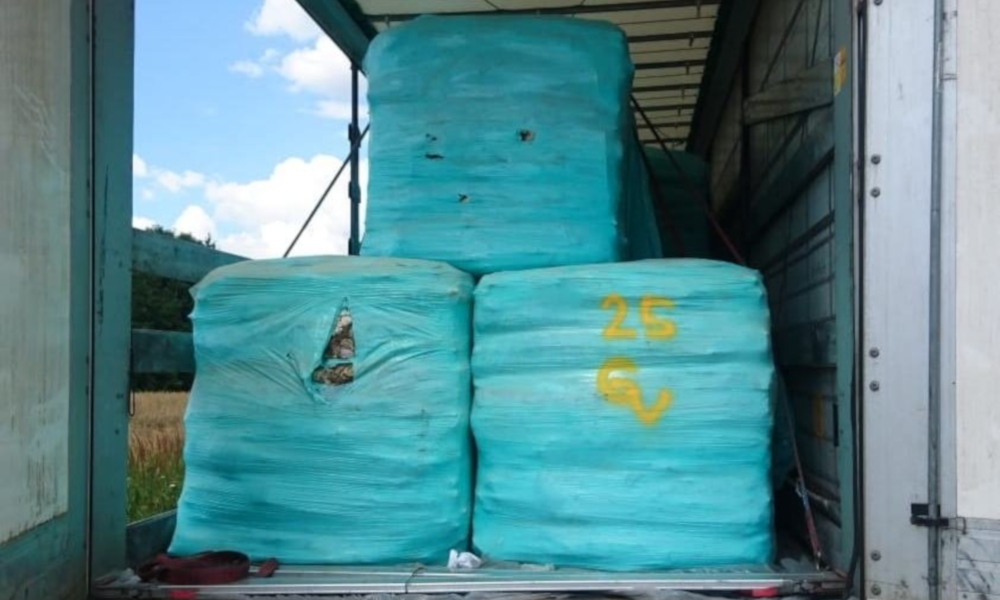 3 tiry z odpadami z Anglii miały trafić do Chorzowa