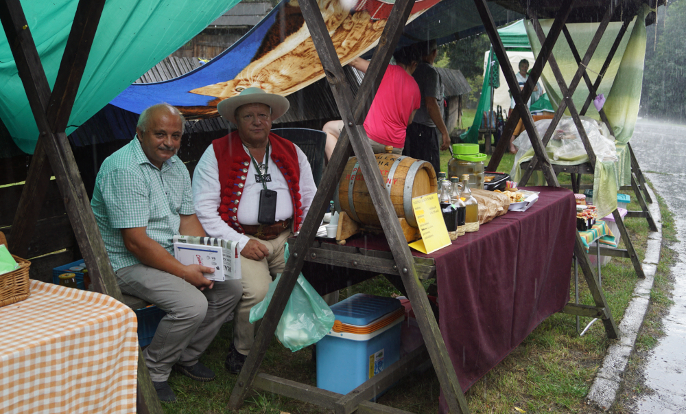 Ulewa przeszkodziła w Jarmarku Produktów Tradycyjnych