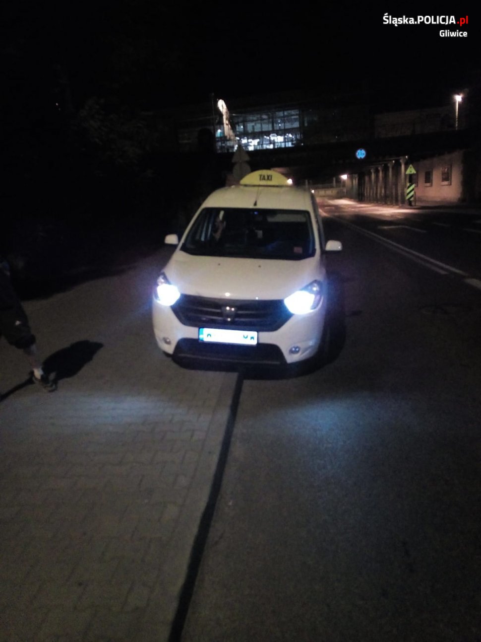 Brak prawa jazdy nie przeszkodził w jeżdżeniu taksówką