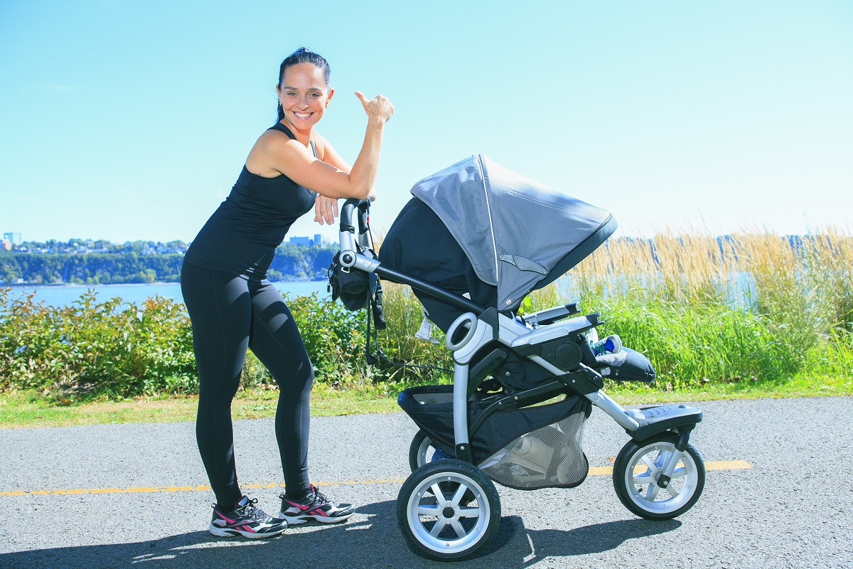Wózek dziecięcy dla rodziny kochającej podróże