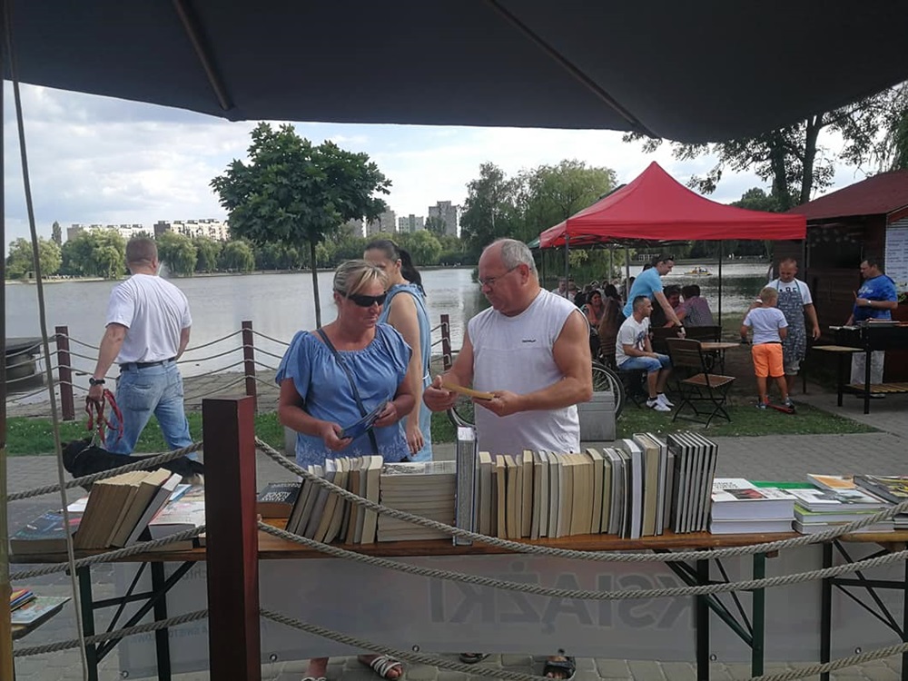 Zapraszamy na ostatnią Wakacyjną Bibliotekę Plenerową