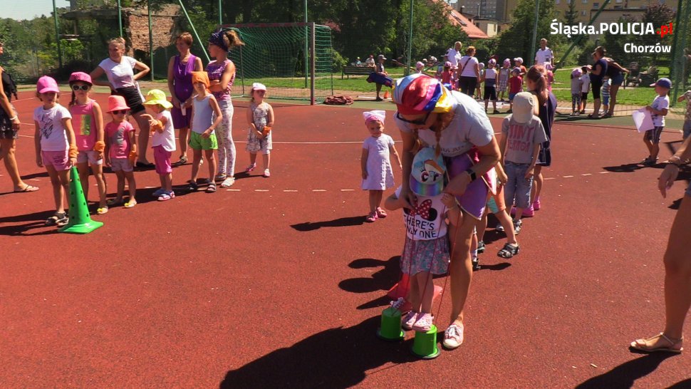 Policjanci na minispartakiadach