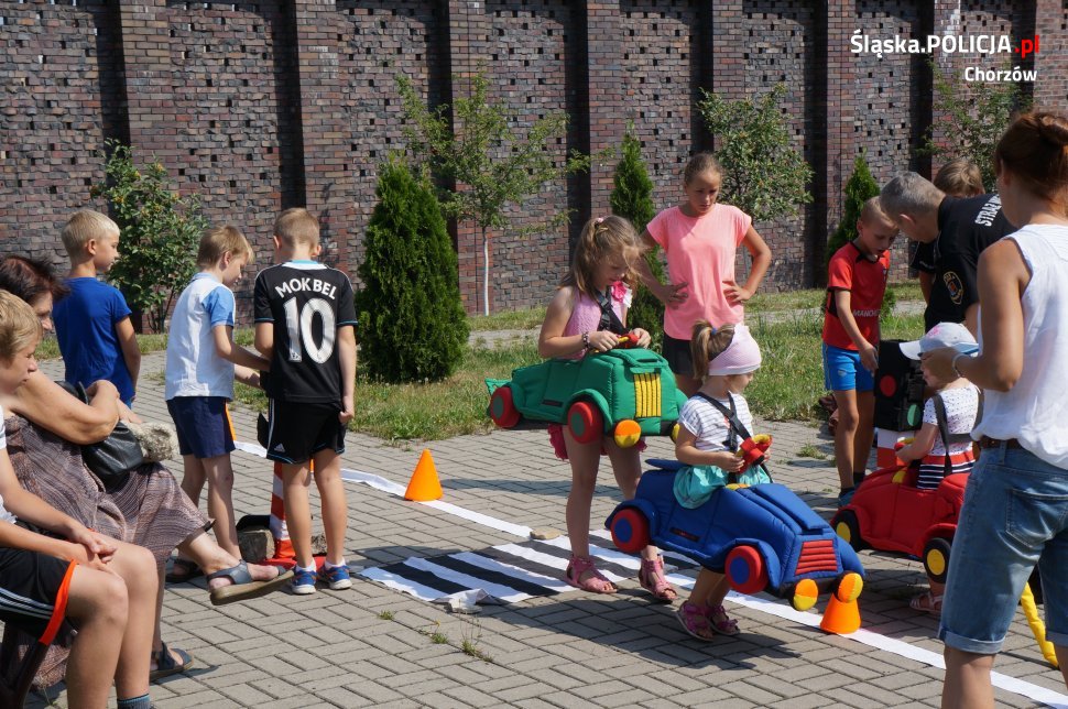 Chorzowscy policjanci na mini spartakiadach