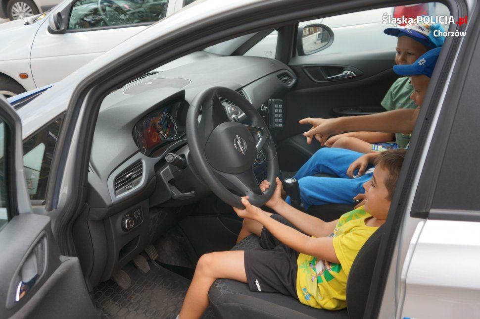 Chorzowscy policjanci i Aktywne Lato w Chorzowie II