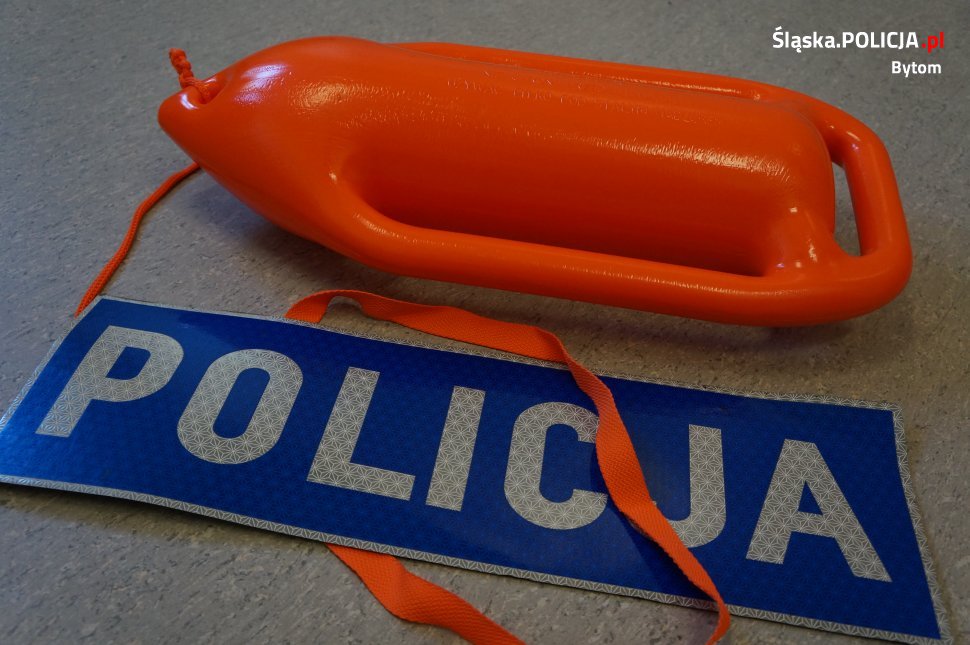 Bytomski policjant w Grecji uratował topiącą się kobietę