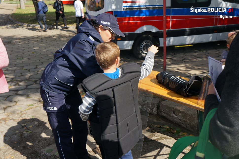 Bytomscy policjanci na 50-leciu zajezdni tramwajowej