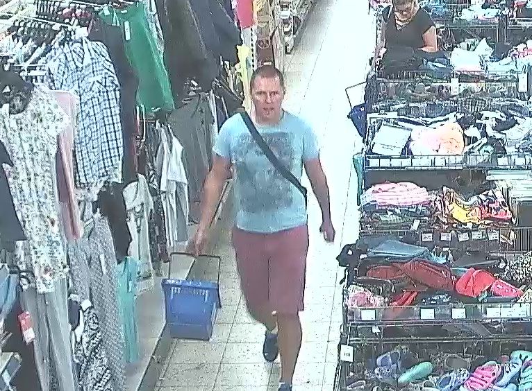 Kto rozpoznaje tych mężczyzn?