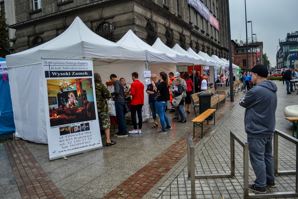 Na rynku trwa Festiwal Organizacji Pozarządowych