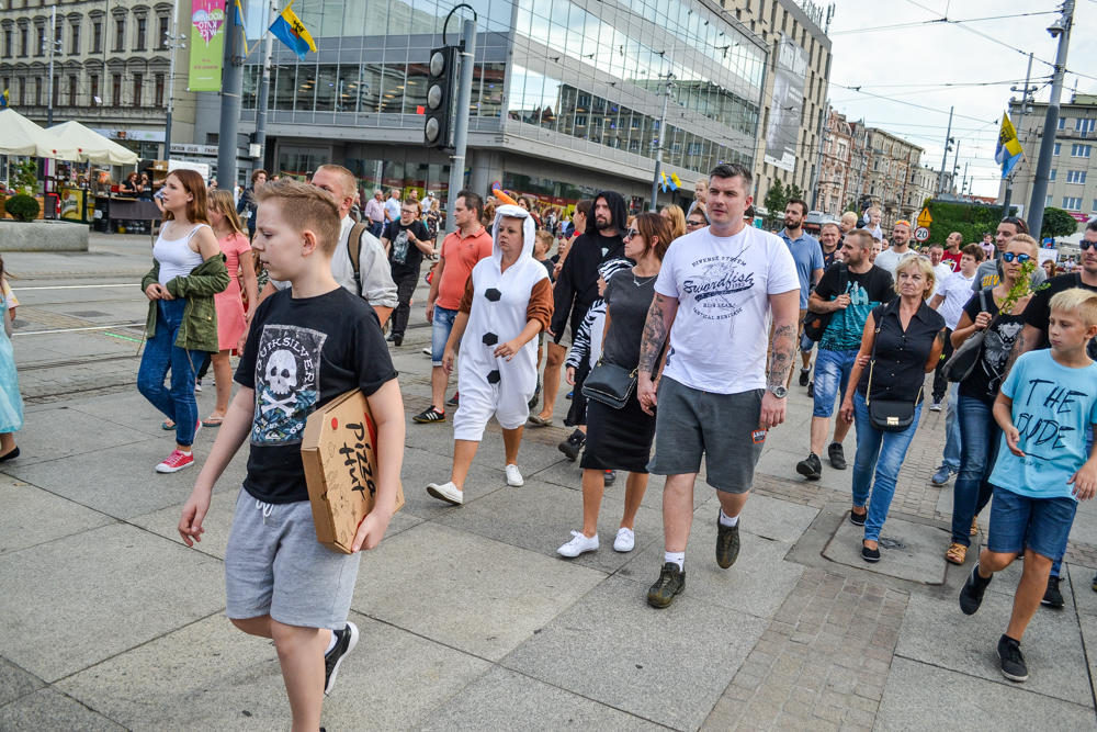 10. Międzygalaktyczny Zlot Superbohaterów 73