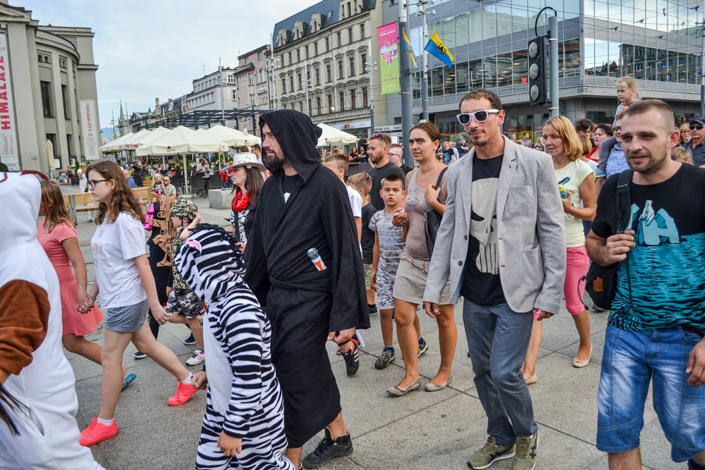 10. Międzygalaktyczny Zlot Superbohaterów 74