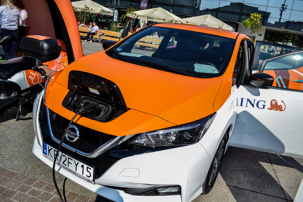 Na rynku stanęły elektryczne pojazdy 6
