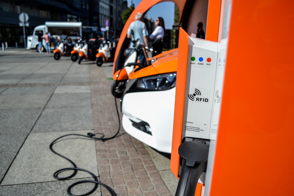 Na rynku stanęły elektryczne pojazdy 8