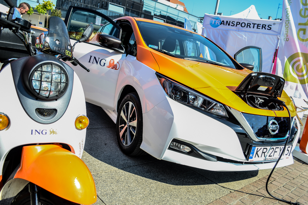 Na rynku stanęły elektryczne pojazdy 15