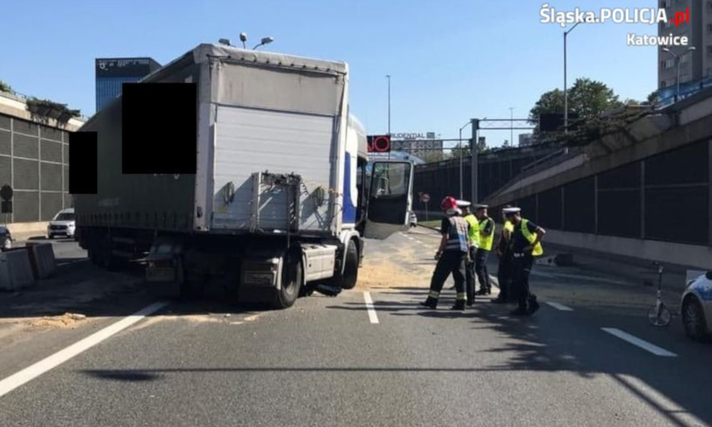 Chorzowska: Zderzenie TIR-a z seatem. Mamy wideo!