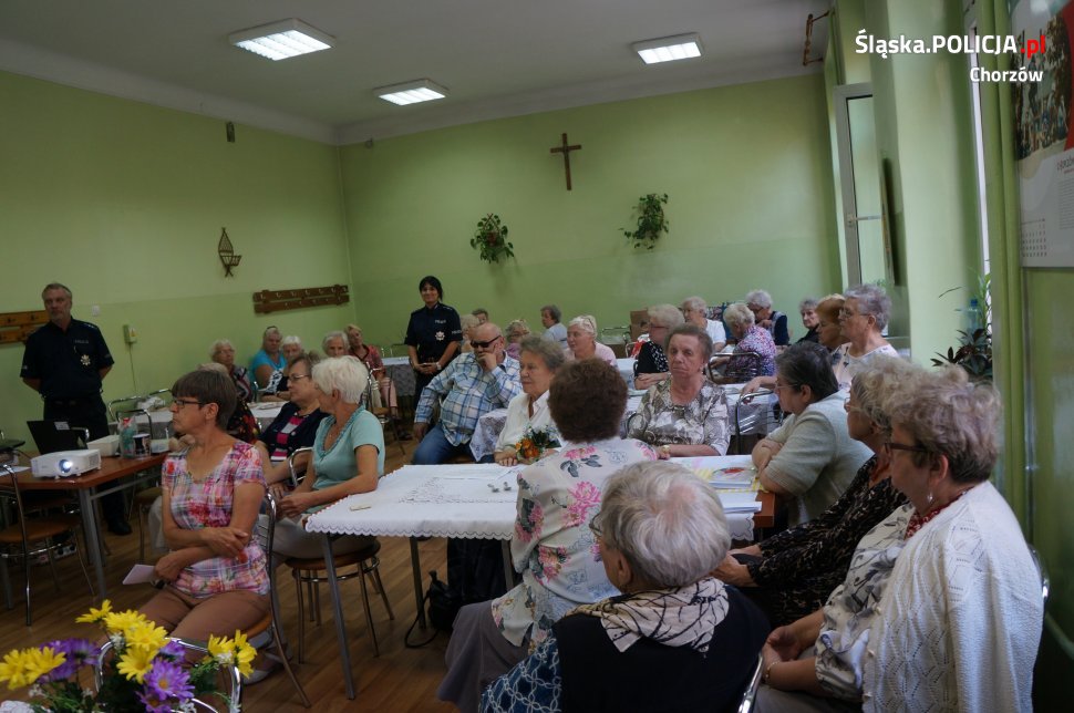 Dzielnicowi na spotkaniu z seniorami