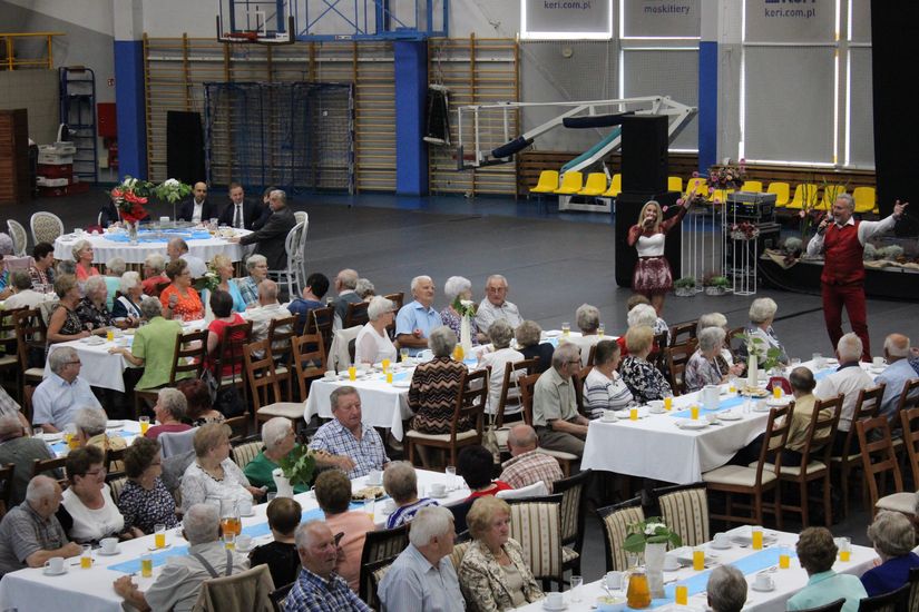 Tańce, śpiewy i dobra zabawa - Dzień Seniora za nami