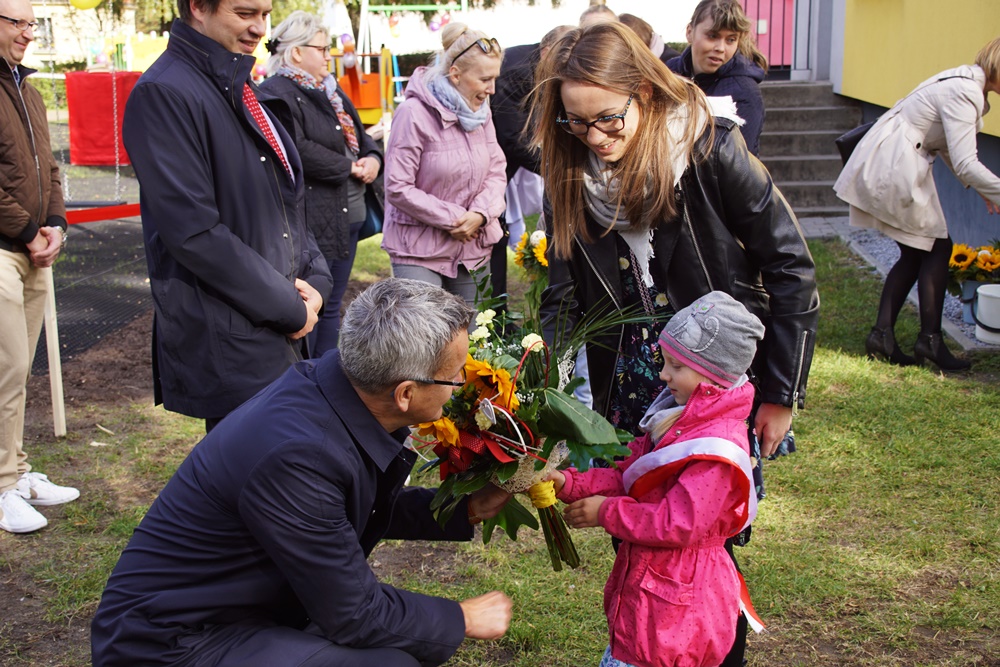 Nowy plac zabaw w MP nr 42 30