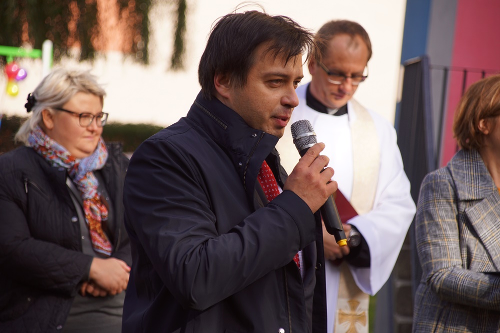 Nowy plac zabaw w MP nr 42 34