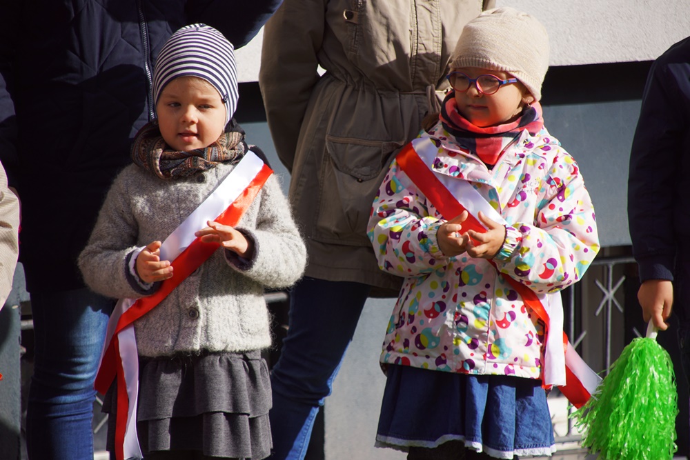 Nowy plac zabaw w MP nr 42 35