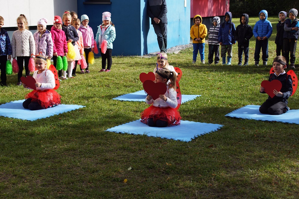 Nowy plac zabaw w MP nr 42 37