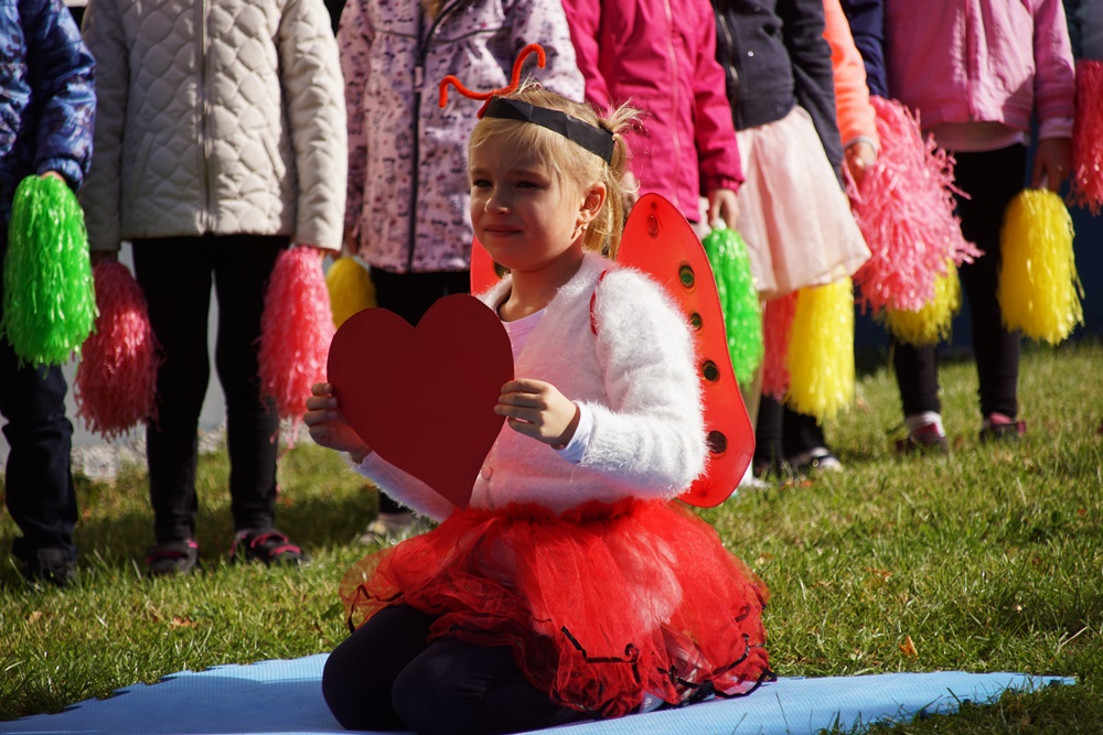 Nowy plac zabaw w MP nr 42 39