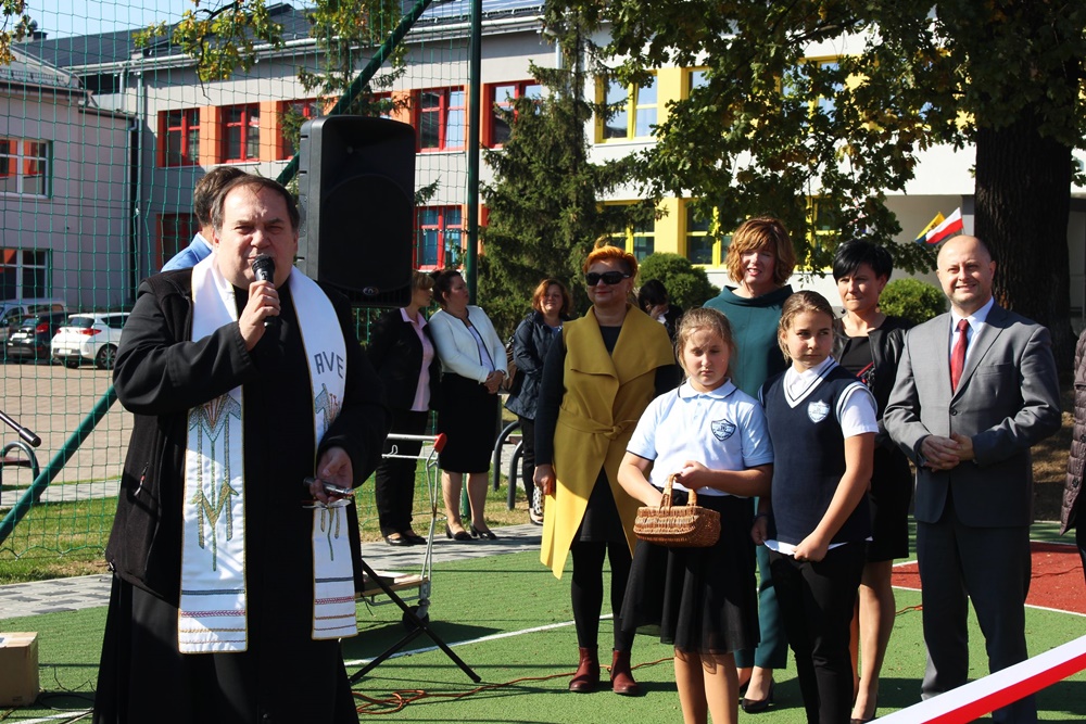 SP nr 16 z nowym kompleksem boisk!