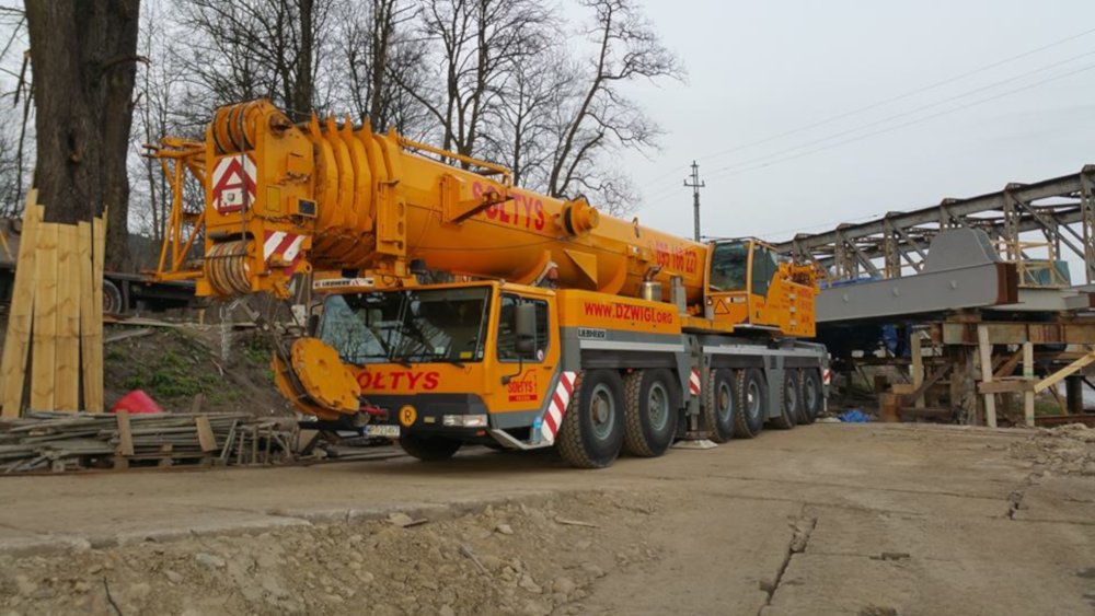 Usługi dźwigowe Tychy - 24 / 7 dni w tygodniu