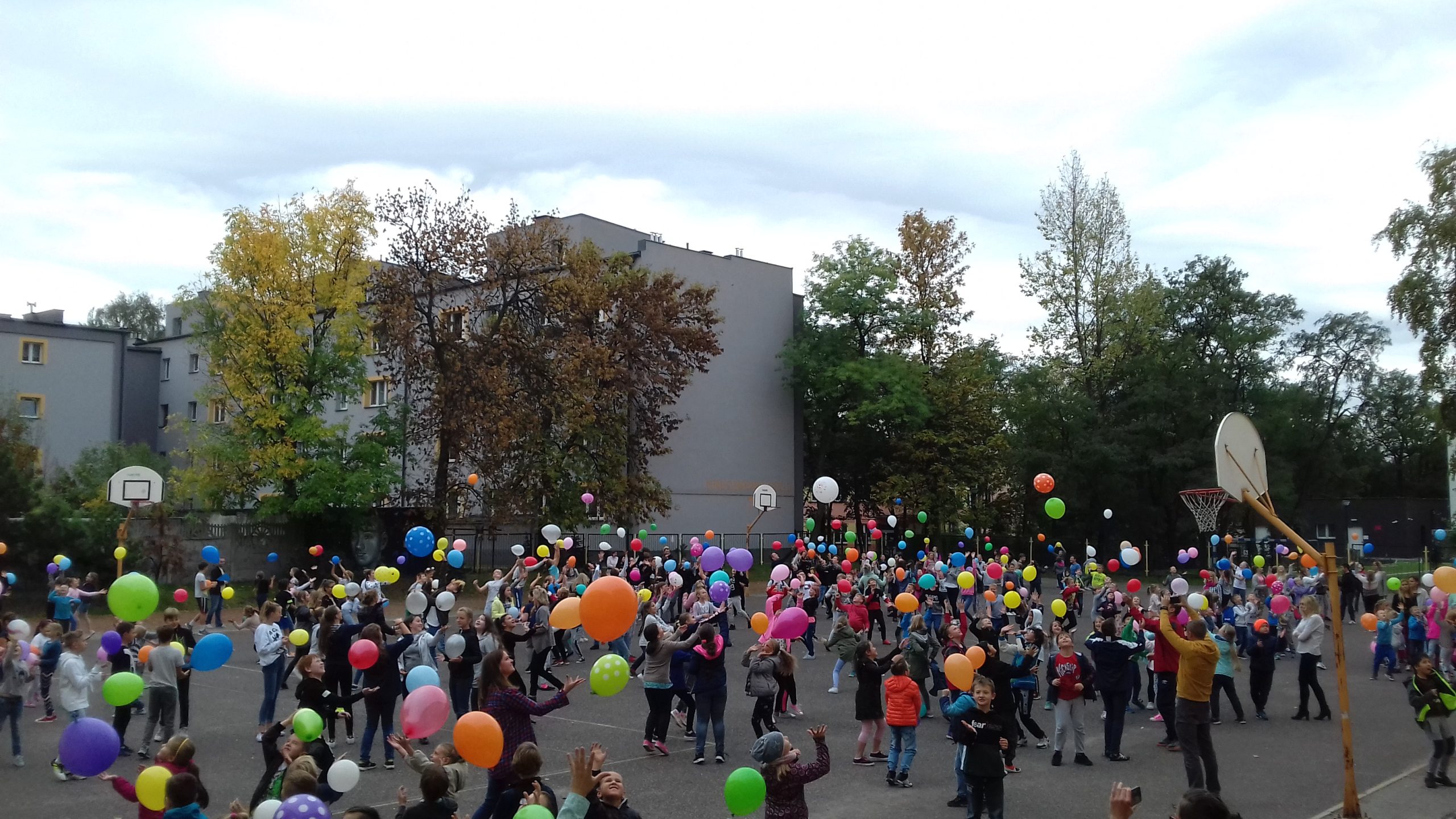 Balonowe wyzwanie w SP nr 4