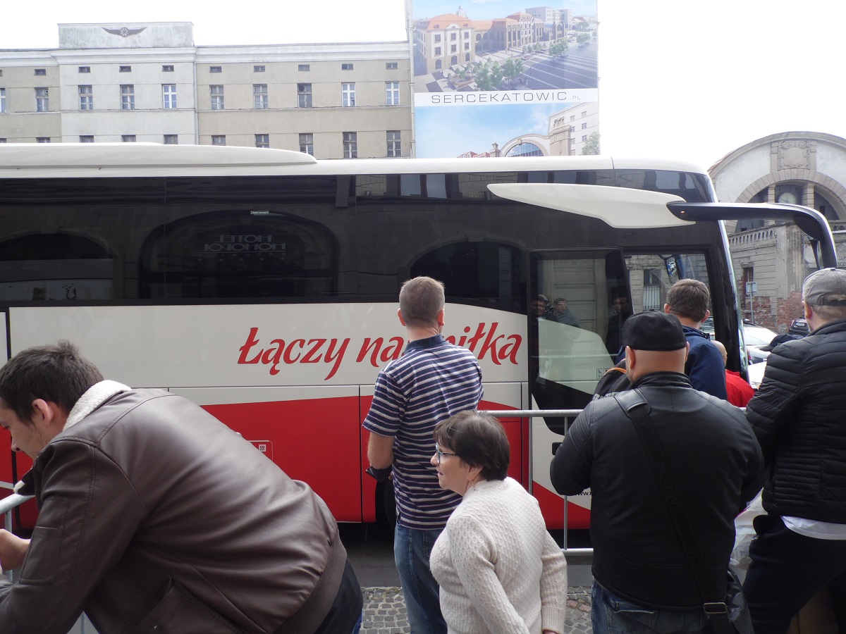 Piłkarska reprezentacja Polski przybyła do Katowic