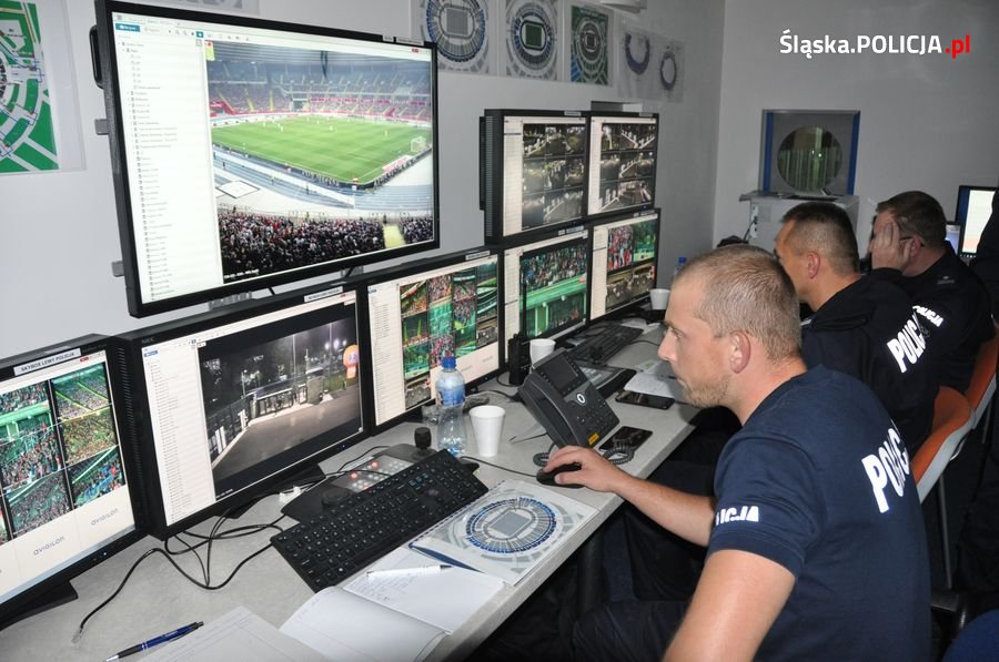 Policjanci zabezpieczali mecz Ligi Narodów